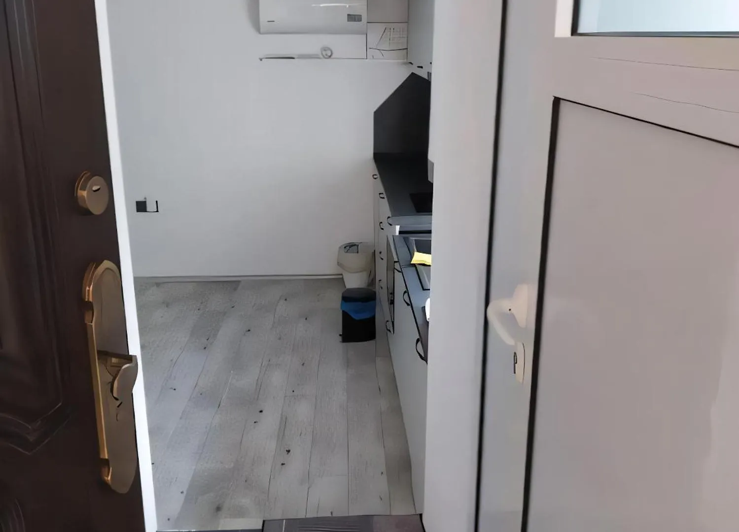 Independent Studio In A House In The City Σόφια 0*,